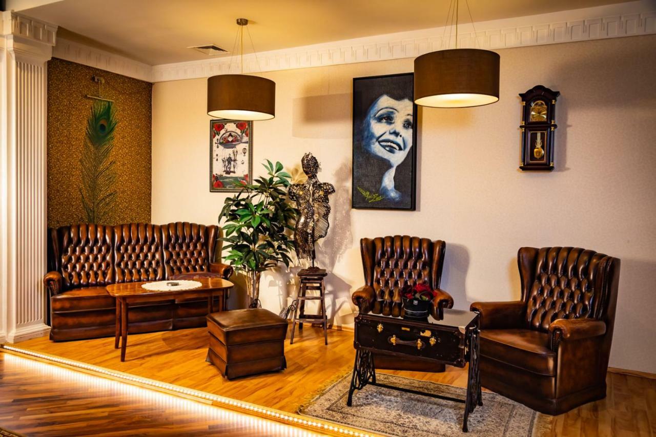 Hotel Freizeittempel Вінер-Нойштадт Екстер'єр фото